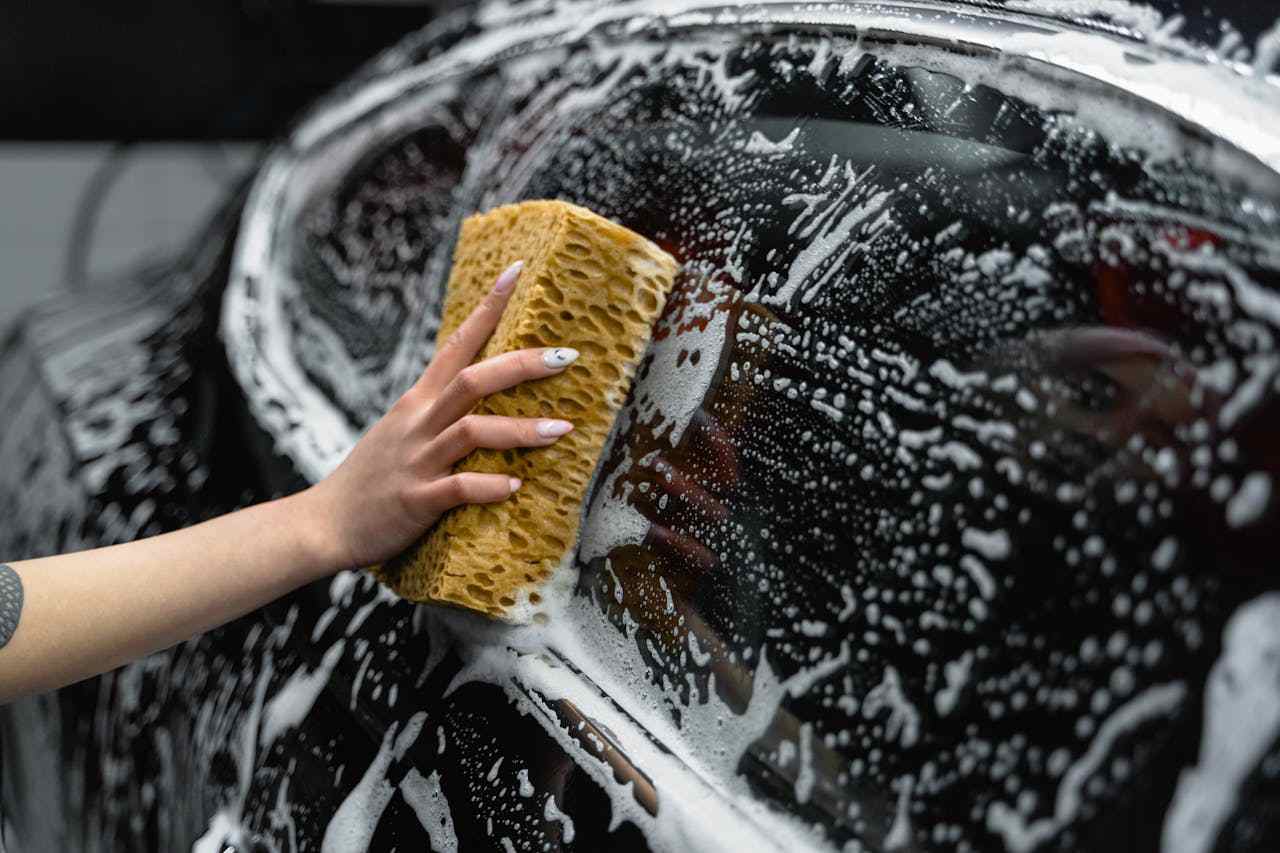 Mengenal Apa Itu Shampoo Mobil dan Fungsi Optimalnya